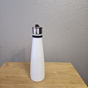 S’well Sip 15 oz Vacuum Insulated Bottle – White – Slim Reusable Water Bottle